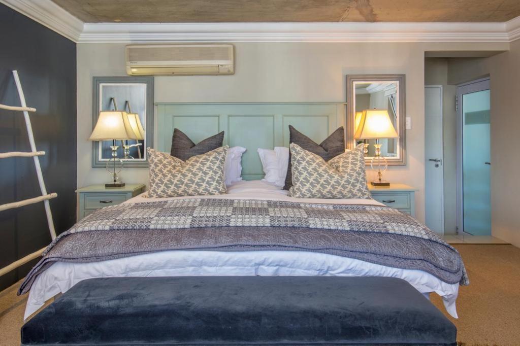 Thesen Harbour Town Apartments @ Beautiful Knysna Villas מראה חיצוני תמונה