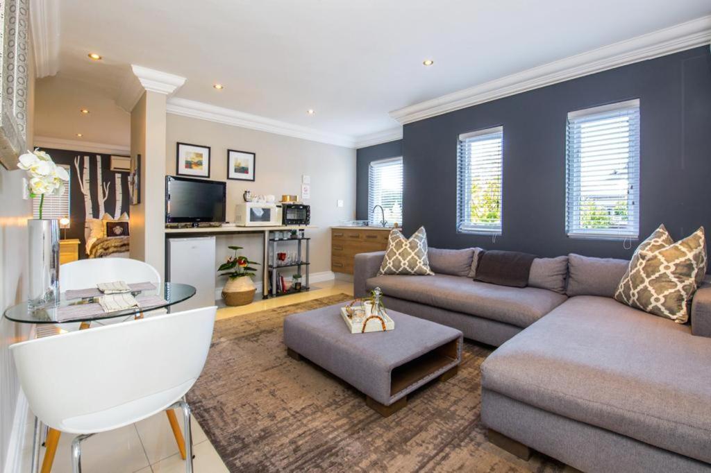 Thesen Harbour Town Apartments @ Beautiful Knysna Villas מראה חיצוני תמונה