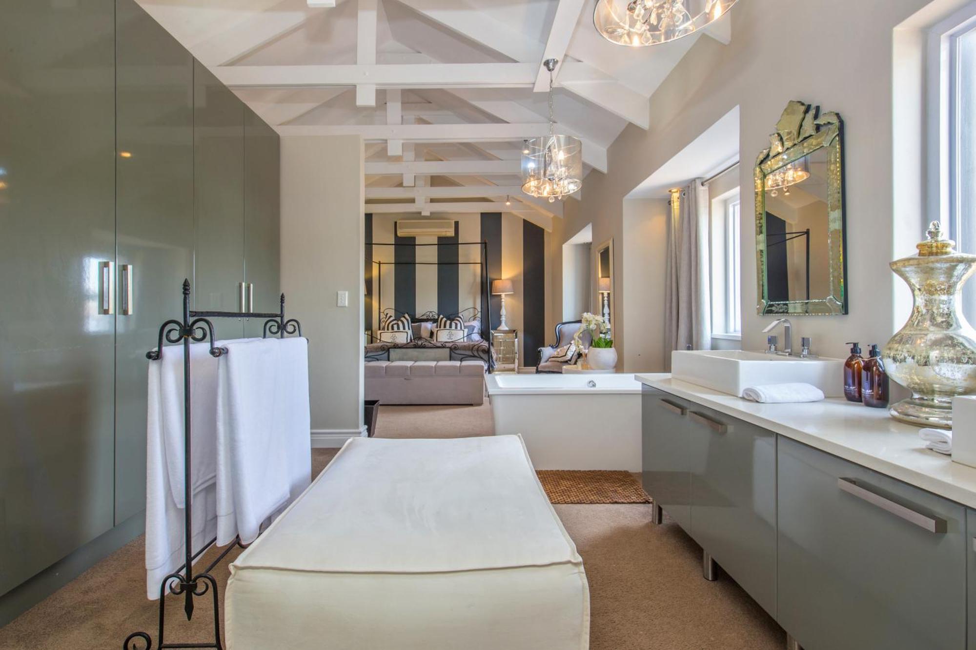 Thesen Harbour Town Apartments @ Beautiful Knysna Villas חדר תמונה